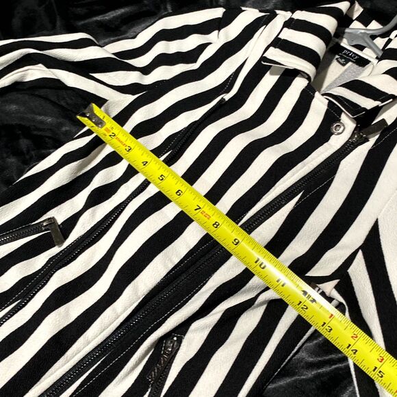 Privy Privately Privileged Jacket Women's M White Striped Biker Outdoor Full-Zip - Picture 5 of 6